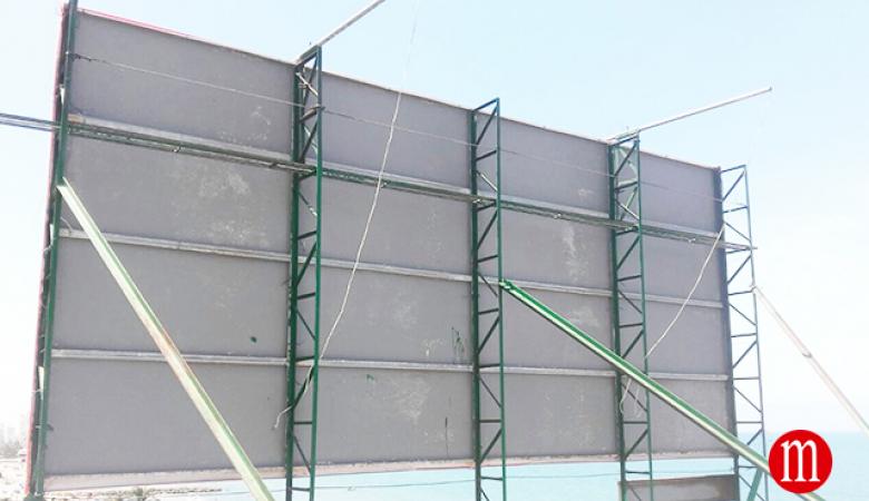 Fabricación e instalación de estructuras para publicidad Exterior
